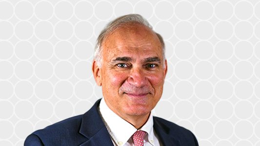 Mr Angus McIndoe, Obstetrician & Gynaecologist