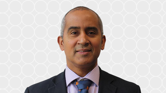 Mr Brett Winter-Roach, Obstetrician & Gynaecologist