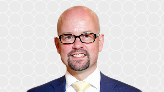 Mr Ian Chilcott, Obstetrician & Gynaecologist