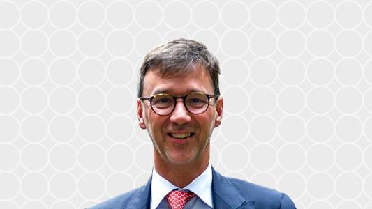 Mr Ian Currie, Obstetrician & Gynaecologist