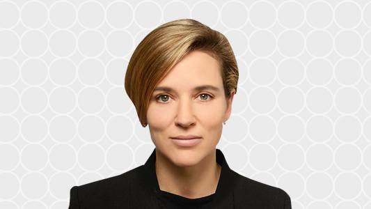 Miss Victoria Rose, Plastic Surgeon